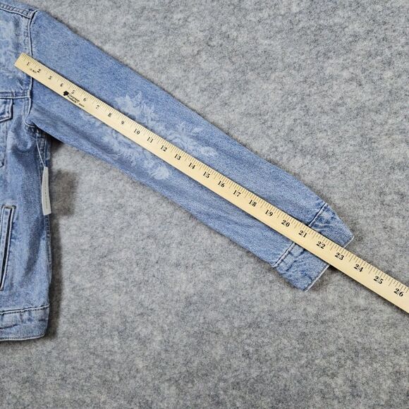 Lucky Brand Women's Denim Jacket NEW‎ NWT Size M Rose Pattern Floral 100% Cotton - Picture 12 of 13